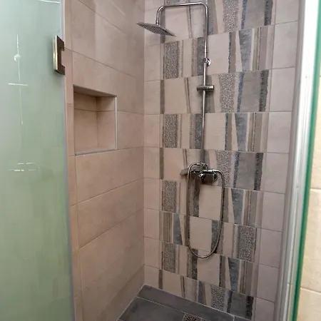 Blue Lagoon 3 公寓 卡瓦拉